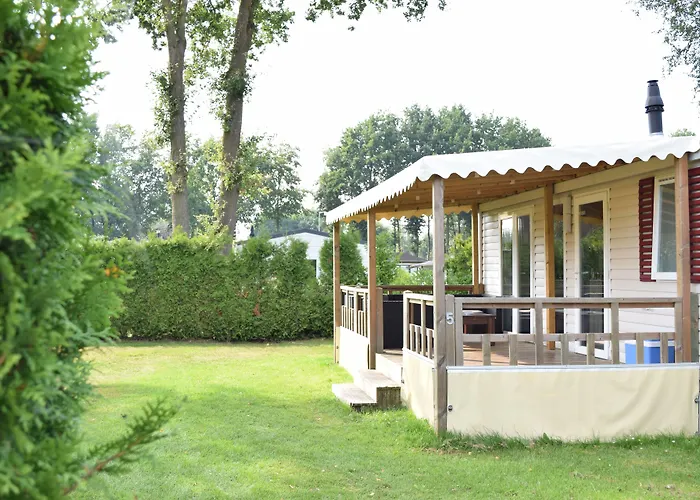 Recreatiepark De Boshoek Tatil parkı 3*